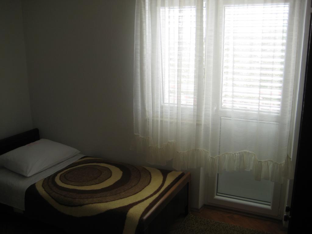 Apartment Bise Рогозница Экстерьер фото