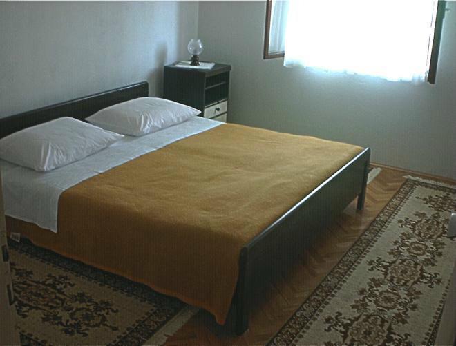 Apartment Bise Рогозница Экстерьер фото